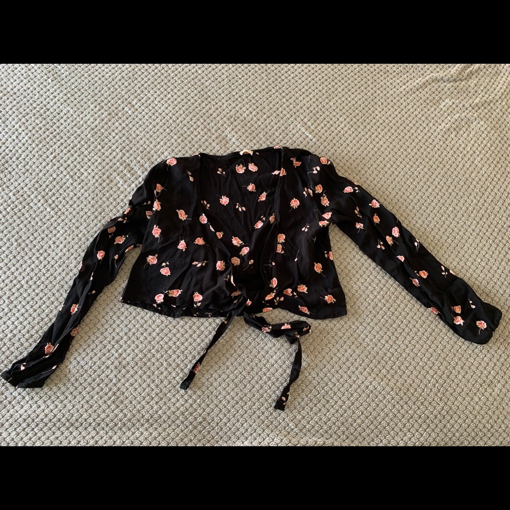 John Galt Long sleeve floral crop top (Medium)